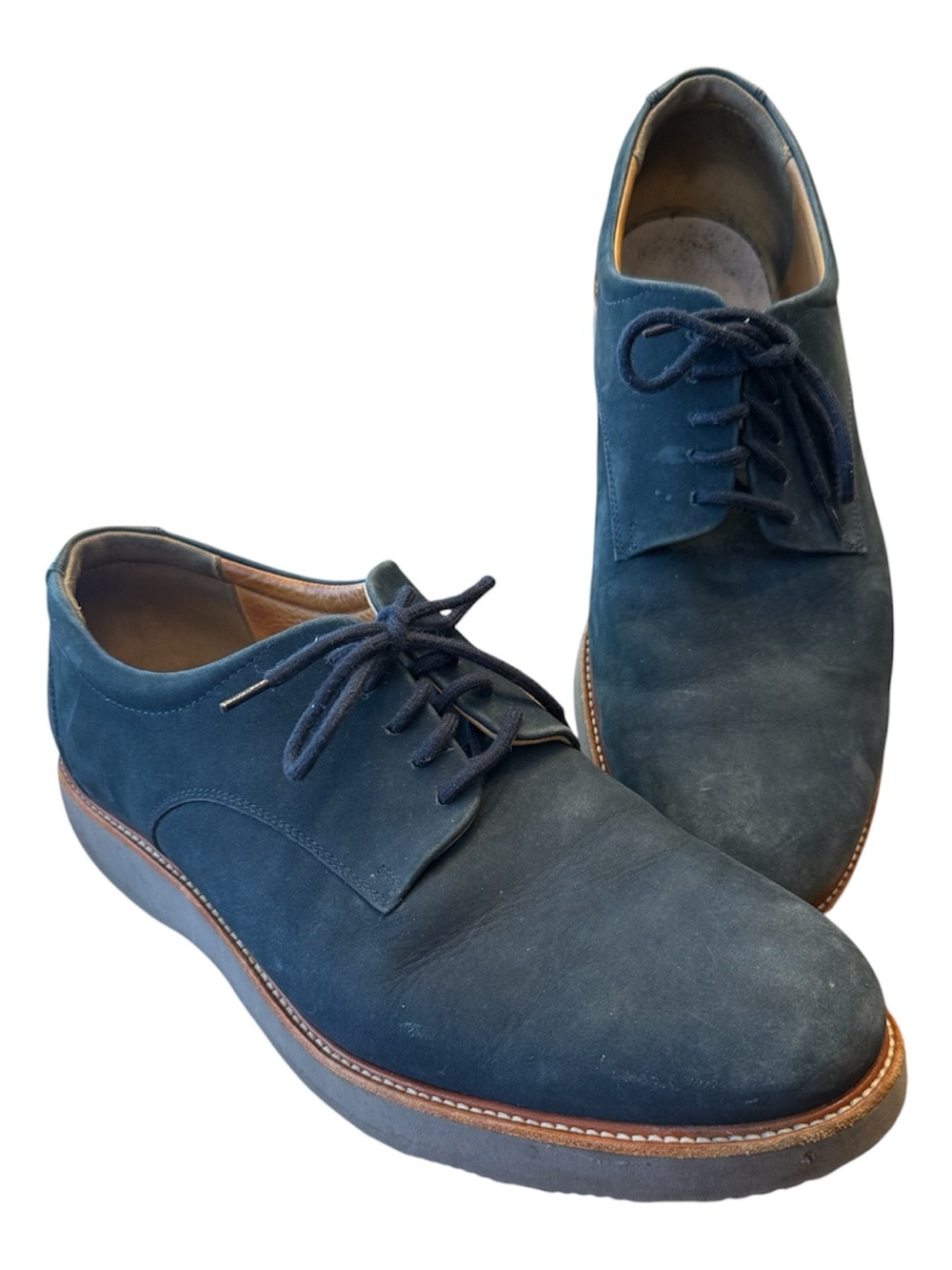 Samuel Hubbard Men's Bucks in navy nubuck leather. Business Casual shoe. Size 12
